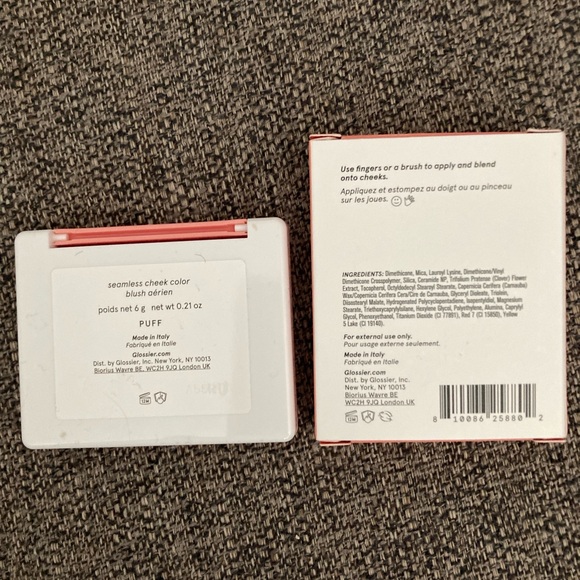 Glossier Cloud Paint Blush in Puff - Soft Pink - Picture 2 of 6